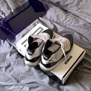 Jordan concord 11s (with box)